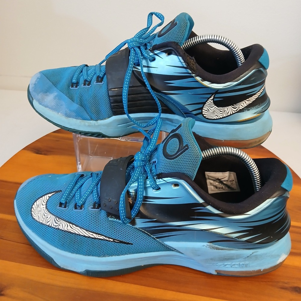 Nike Blue Black Kevin Durant KD Low Top Athletic Shoes